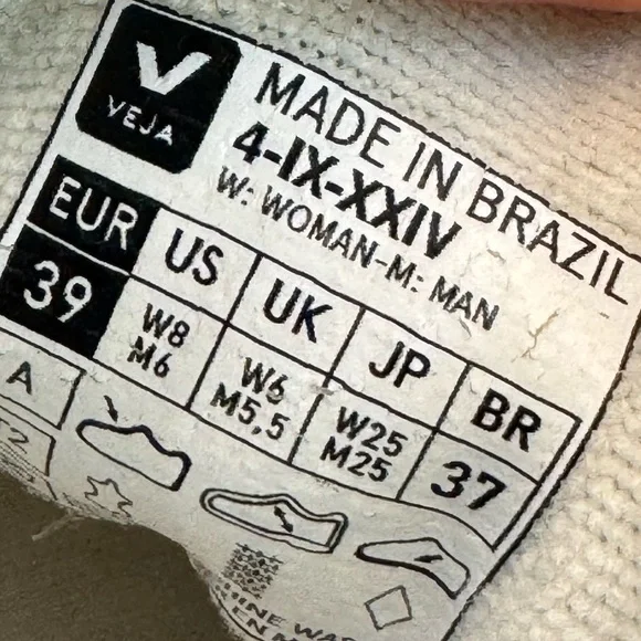 Veja Esplar Logo Leather model in White and Silver - Picture 6 of 12